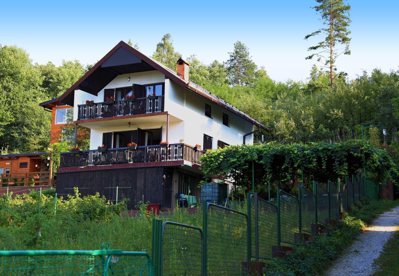 Merak Holiday Home Вісоко Екстер'єр фото